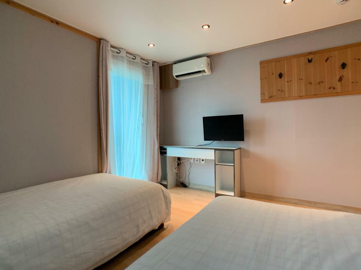 J-Honor Guesthouse Seoul Exteriör bild