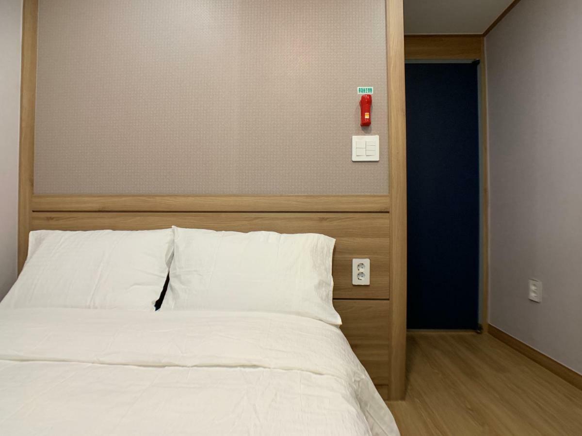 J-Honor Guesthouse Seoul Exteriör bild